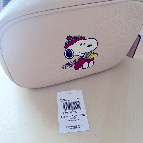 New Coach CF249 Coach X Peanuts Mini Jamie Camera Bag With Snoopy Cuddle Motif - Picture 6 of 9